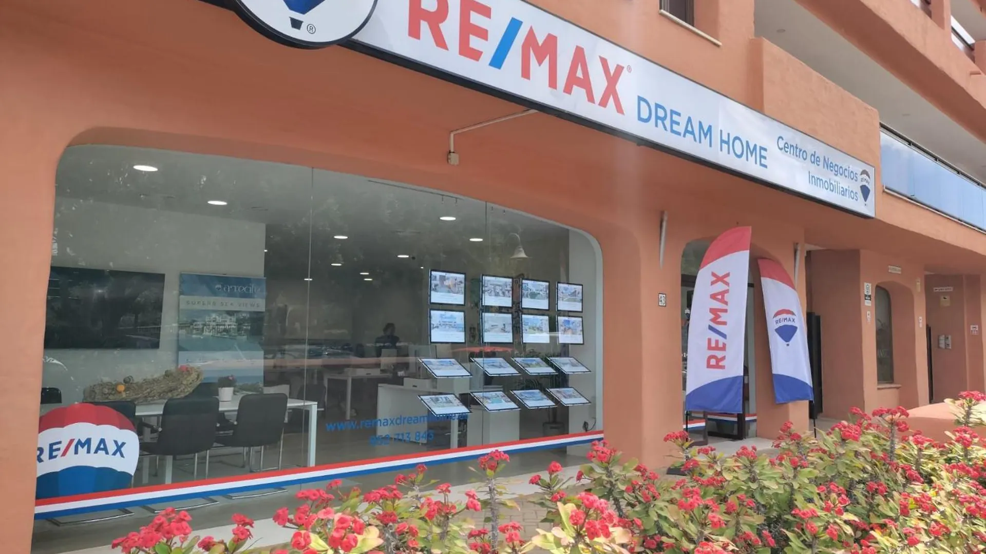 Beautiful 2-Bedroom Frontline Beach Apartment Estepona 0*,  Spagna